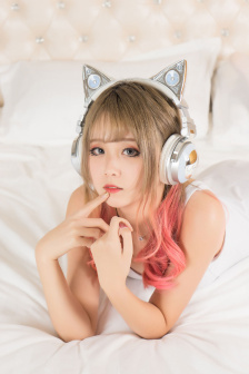 铁飞花