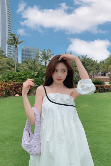 草 莓