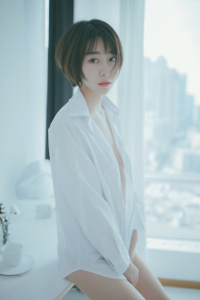 邻居少妇张开双腿让我爽一夜