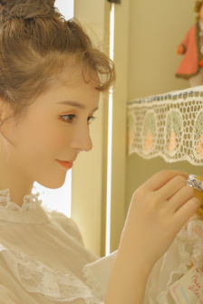 给美女打针